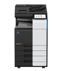 Imprimantă multifuncțională Konica Minolta cu funcții de copiere, imprimare și scanare, design modern și panou de control intuitiv.